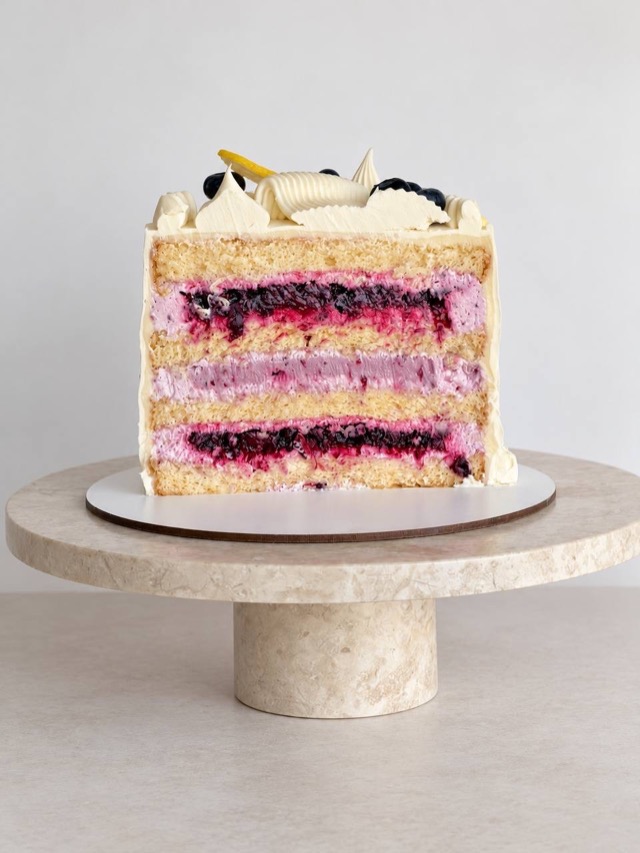 Berry cake